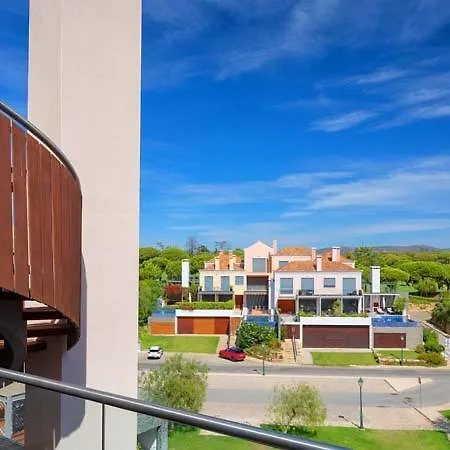 Sleeps 4 With Air Con And Wifi
